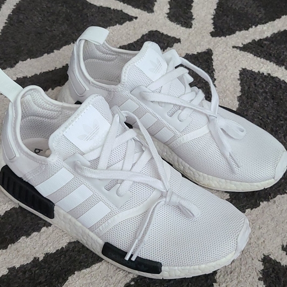Men's Adidas NMD R1 - Picture 1 of 5
